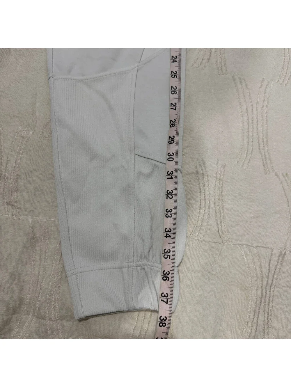 lululemon Size 2 Women’s Light Gray Ribbed Panel Jogger Pants Drawstring